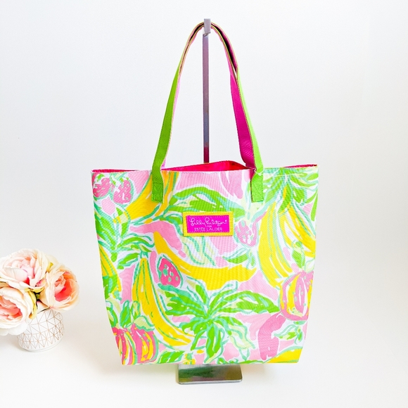 Lilly Pulitzer Handbags - Lilly Pulitzer for Estee Lauder Pink Beach Tote
